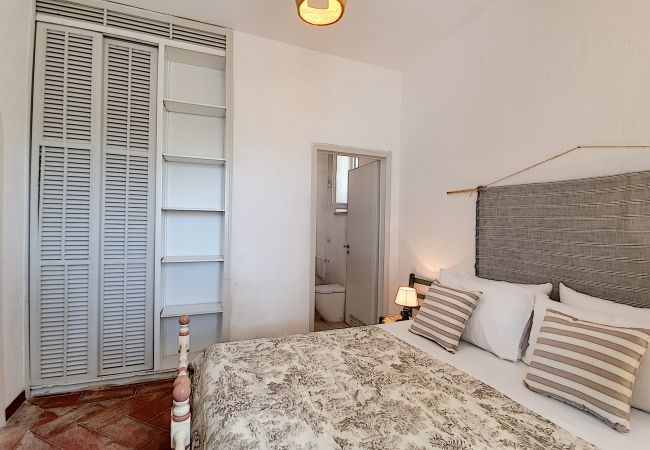 Villa in Castro - Breathtaking whirlpool villa&office w/ sea access Villa in Castro - Breathtaking whirlpool villa&office w/ sea access