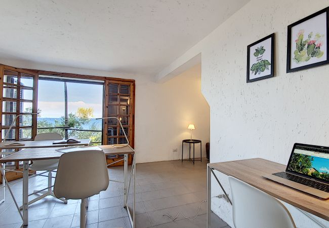 Villa in Castro - Breathtaking whirlpool villa&office w/ sea access Villa in Castro - Breathtaking whirlpool villa&office w/ sea access