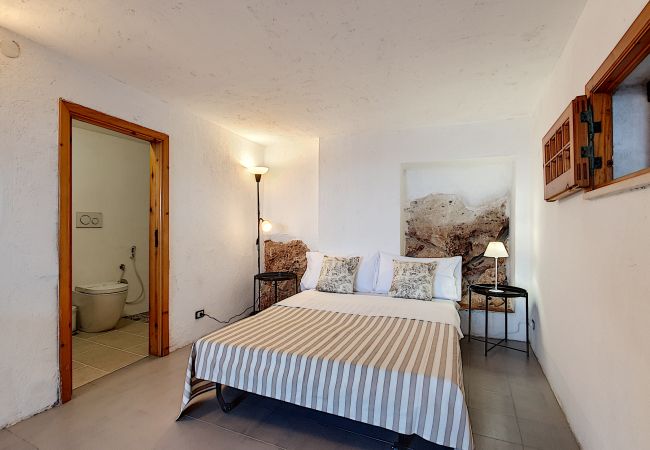 Villa in Castro - Breathtaking whirlpool villa&office w/ sea access Villa in Castro - Breathtaking whirlpool villa&office w/ sea access