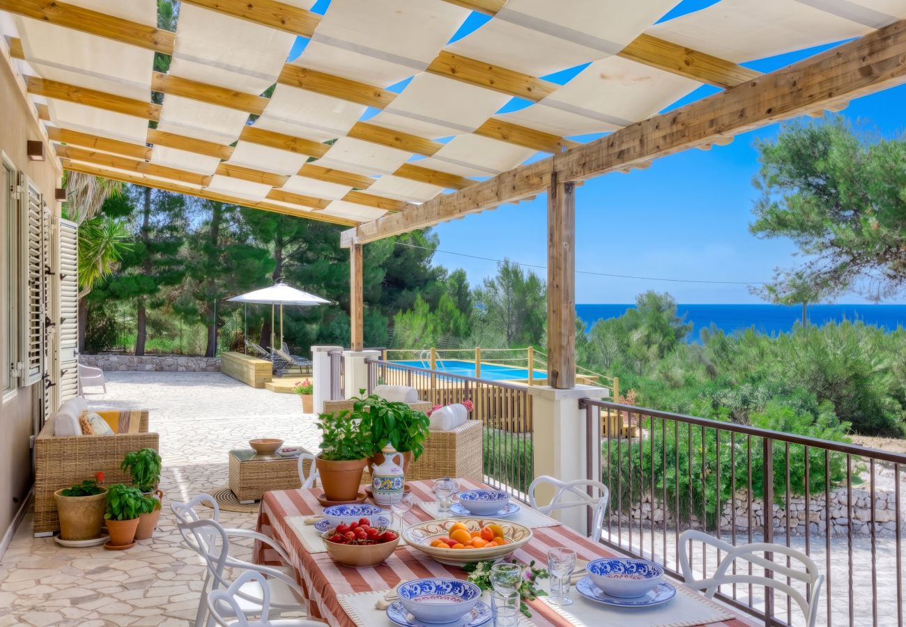 Villa in Torre Pali - Sea view pool villa w/ garden, 2km from sand