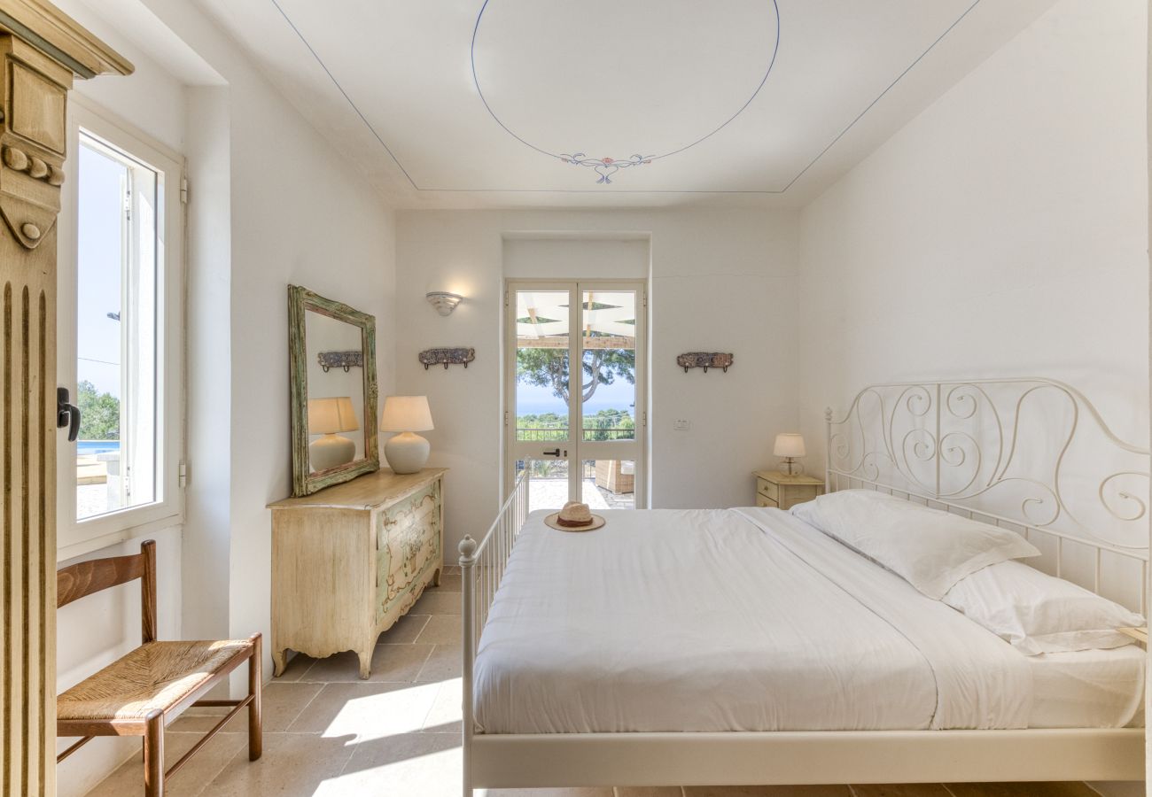 Villa in Torre Pali - Sea view pool villa w/ garden, 2km from sand