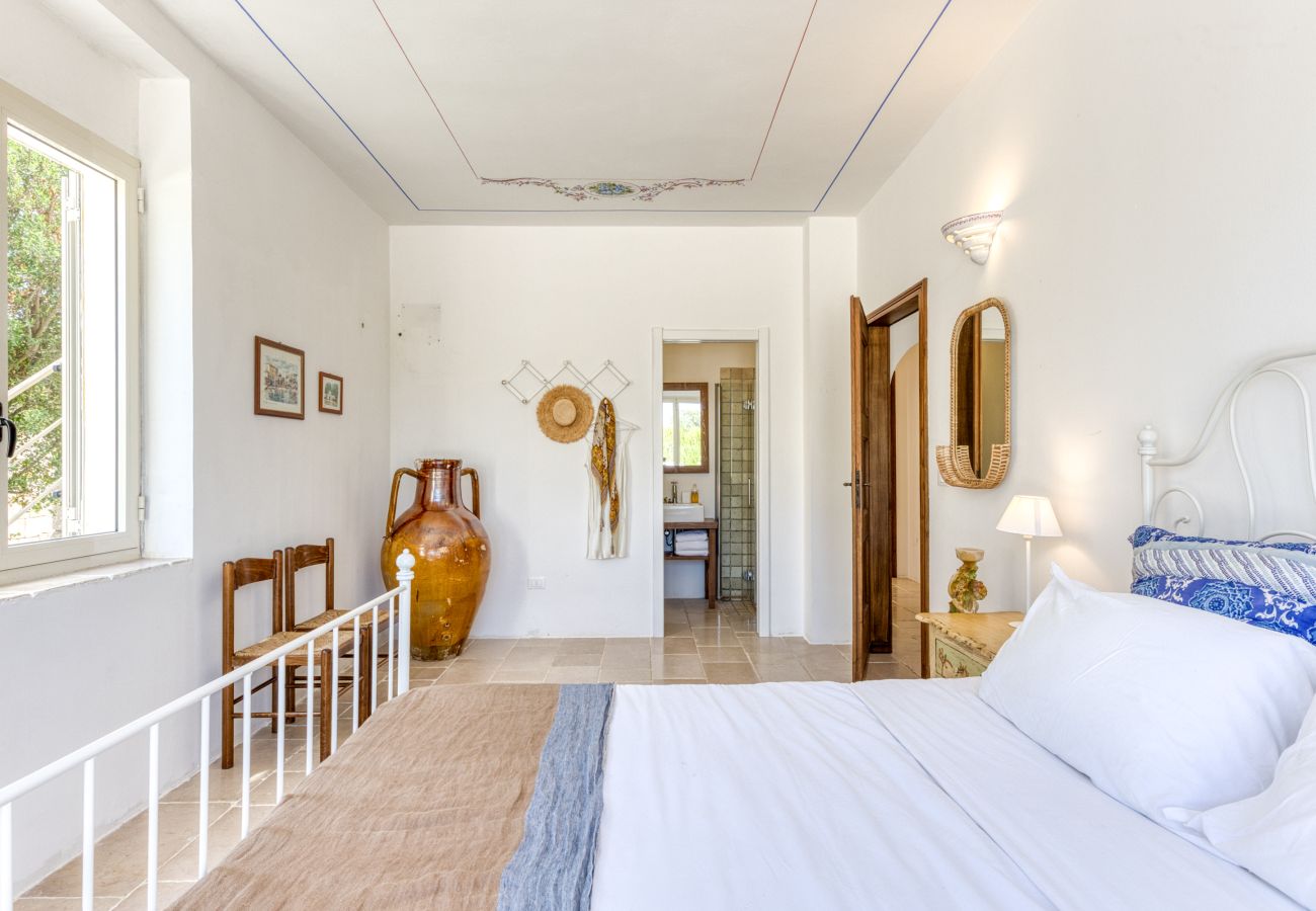 Villa in Torre Pali - Sea view pool villa w/ garden, 2km from sand