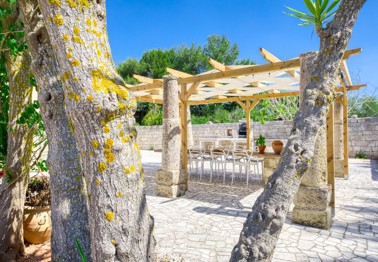 Villa in Torre Pali - Sea view pool villa w/ garden, 2km from sand