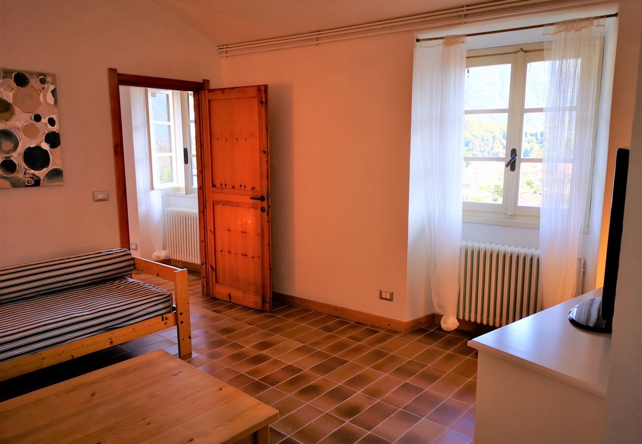 Apartment in Lenno - Bright apartment with lake view terrace, fast wifi