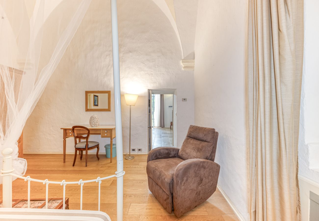 House in Patù - Pool house in the park, 7km from the sandy beaches (C)