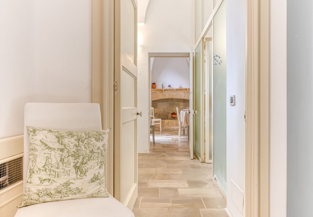 House in Patù - Cozy house with pool and park (B)