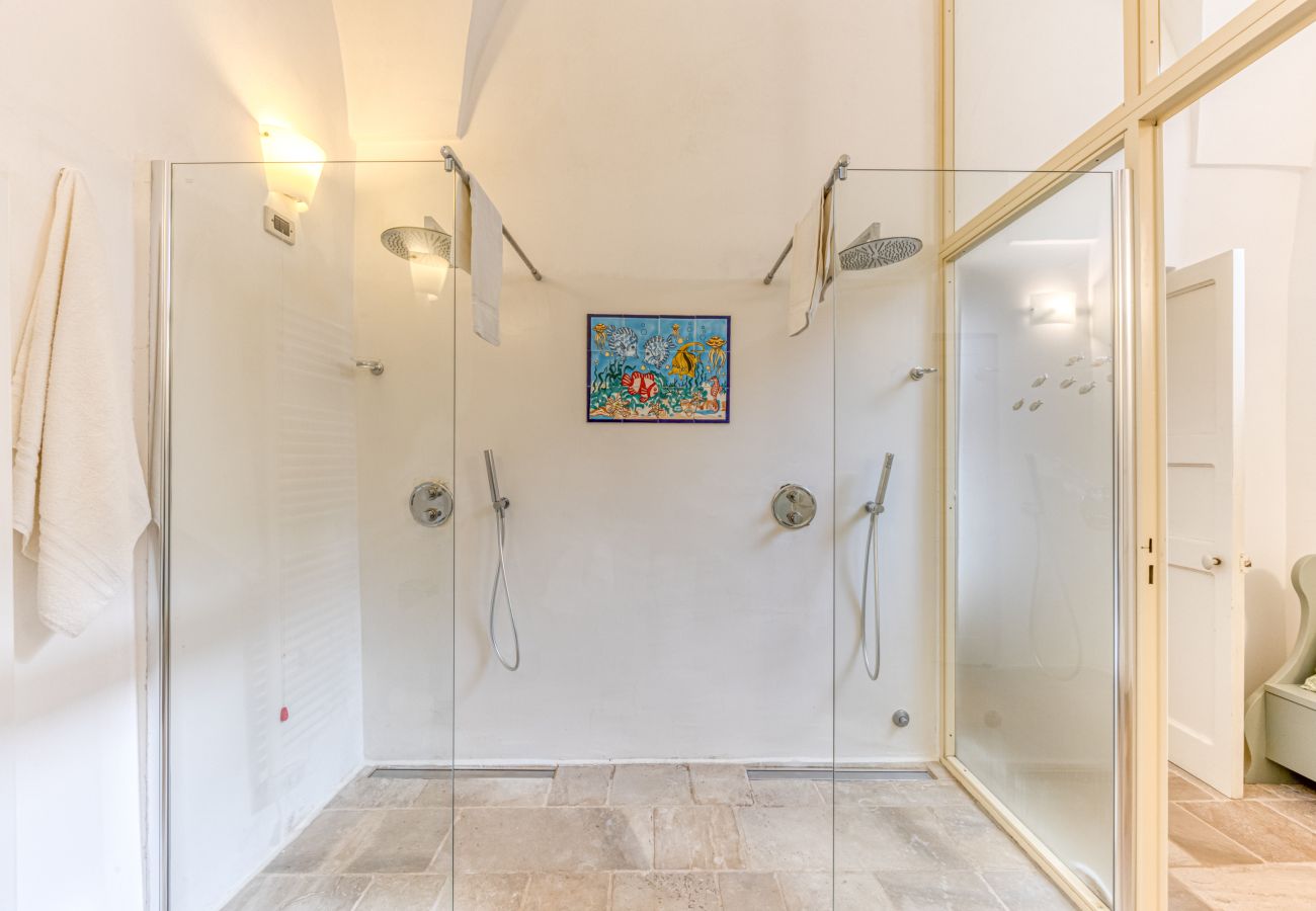 House in Patù - Cozy house with pool and park (B)