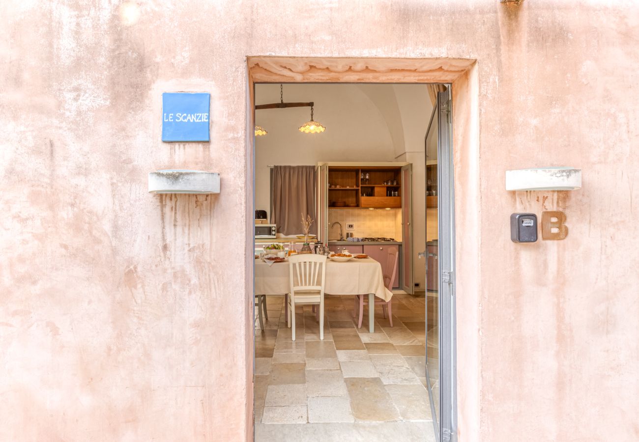 House in Patù - Cozy house with pool and park (B)