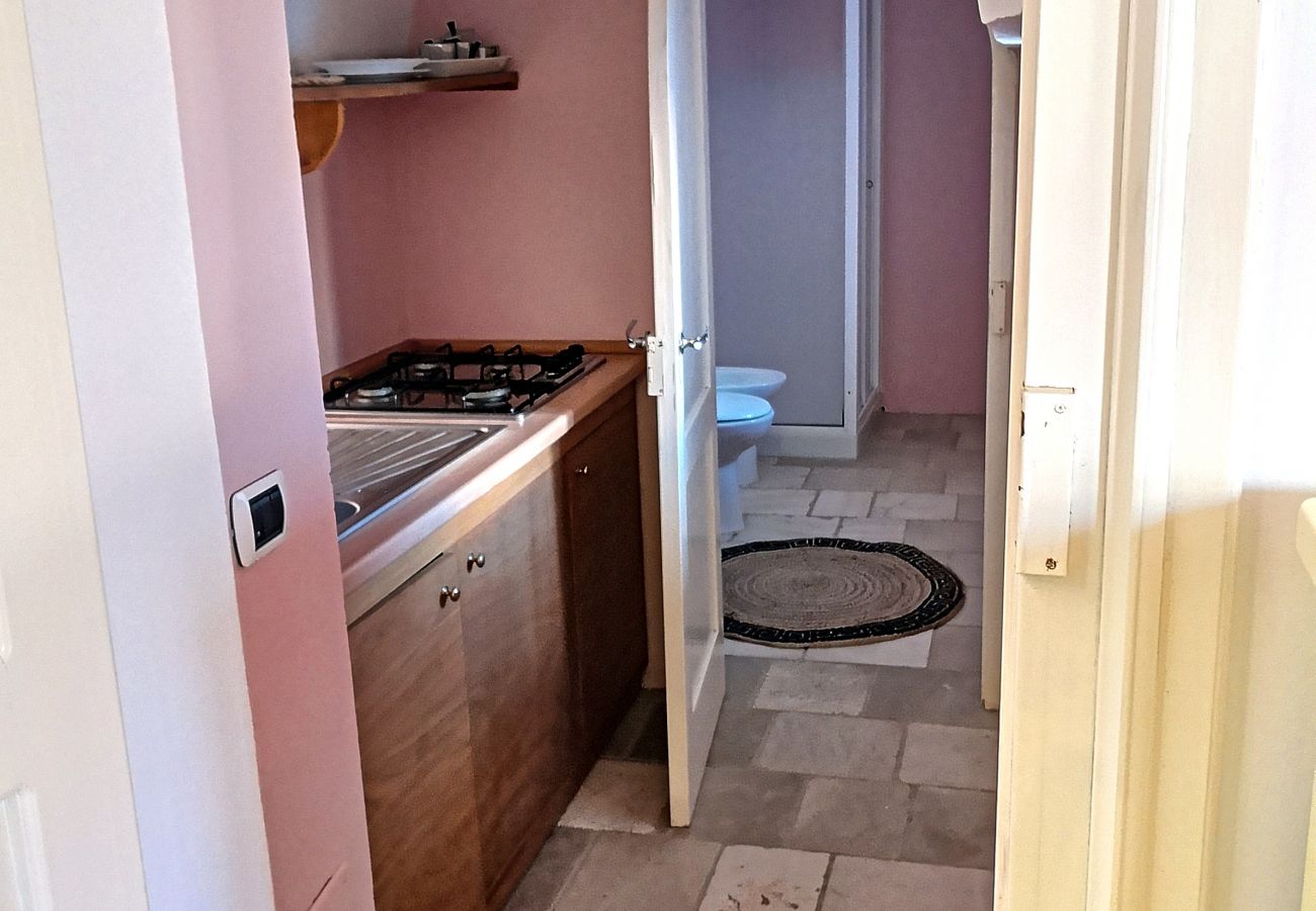 Apartment in Patù - Nice studio with pool access and terrace (E)