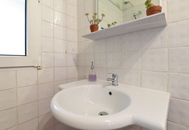 Villa in Gagliano del Capo - Large villa with outdoor jacuzzi over the sea Villa in Gagliano del Capo - Large villa with outdoor jacuzzi over the sea