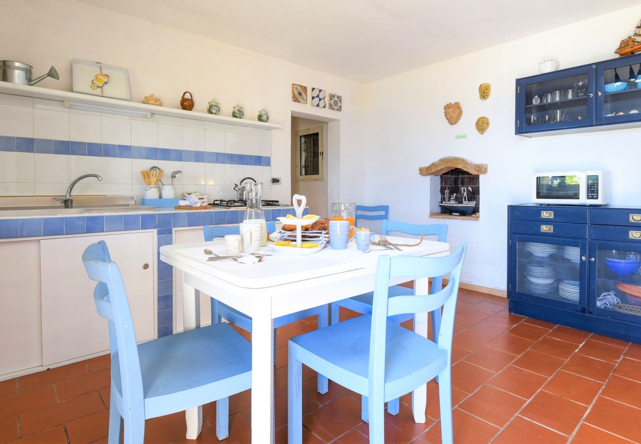 Villa in Gagliano del Capo - Large villa with outdoor jacuzzi over the sea