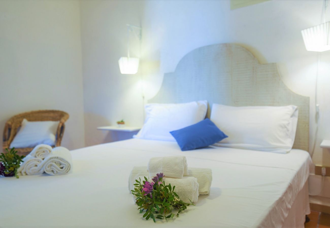 Villa in Gagliano del Capo - Large villa with outdoor jacuzzi over the sea