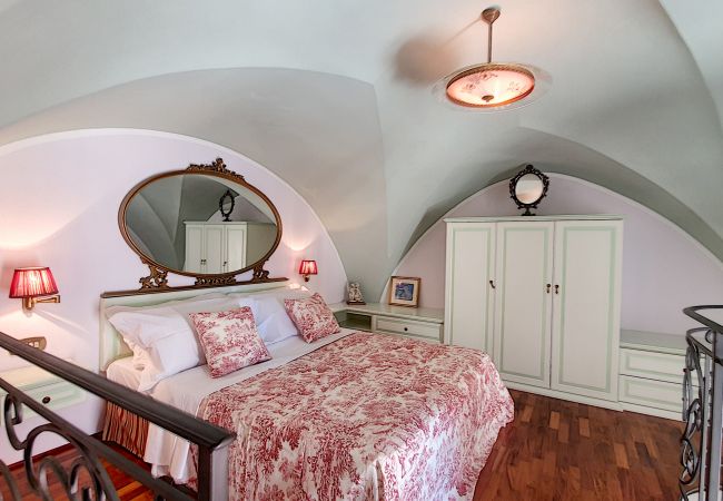 House in Castro - Outdoor jacuzzi in old town w/ fantastic sea view House in Castro - Outdoor jacuzzi in old town w/ fantastic sea view