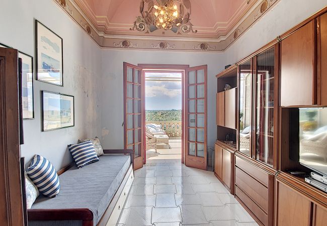 House in Castro - Outdoor jacuzzi in old town w/ fantastic sea view House in Castro - Outdoor jacuzzi in old town w/ fantastic sea view