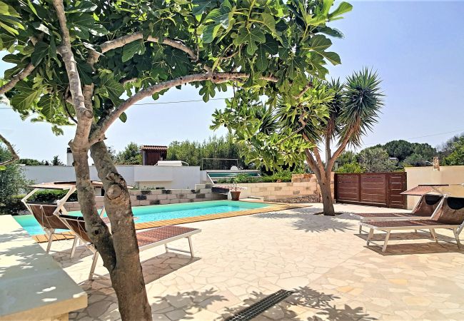 Villa in Leuca - Renovated estate w/ private pool 950m from the sea Villa in Leuca - Renovated estate w/ private pool 950m from the sea
