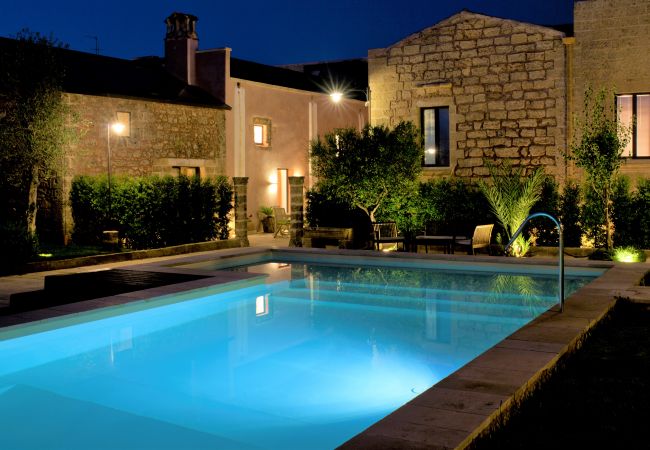  in Patù - Studio with large pool in the picturesque town of Patù (F)