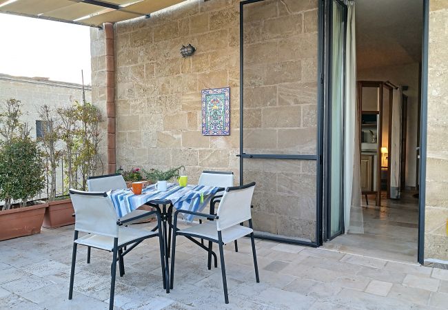 Studio in Patù - Studio with large pool in the picturesque town of Patù (F) Studio in Patù - Studio with large pool in the picturesque town of Patù (F)