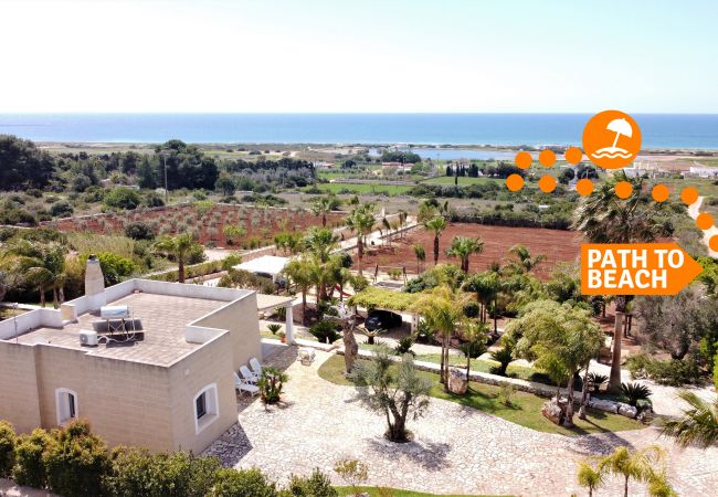 Villa in Pescoluse - Beach villa w/ heated whirlpool & amazing sea view Villa in Pescoluse - Beach villa w/ heated whirlpool & amazing sea view