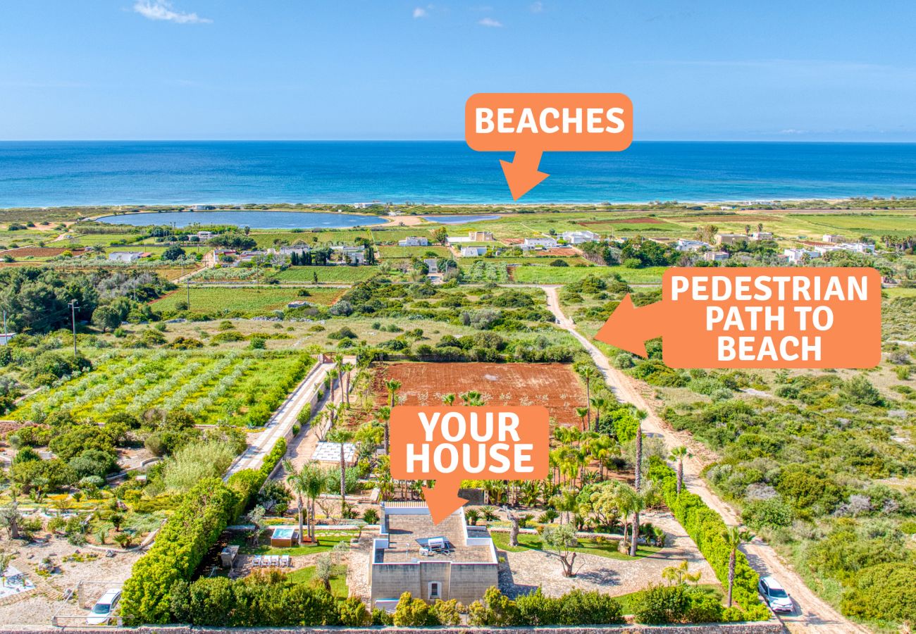 Villa in Pescoluse - Child-friendly beach villa w/ hot whirlpool & sea view