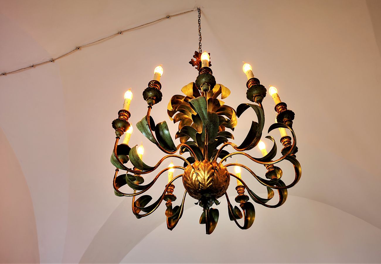 Villa in Castrignano del Capo - 4 km from sea: Town estate with pool