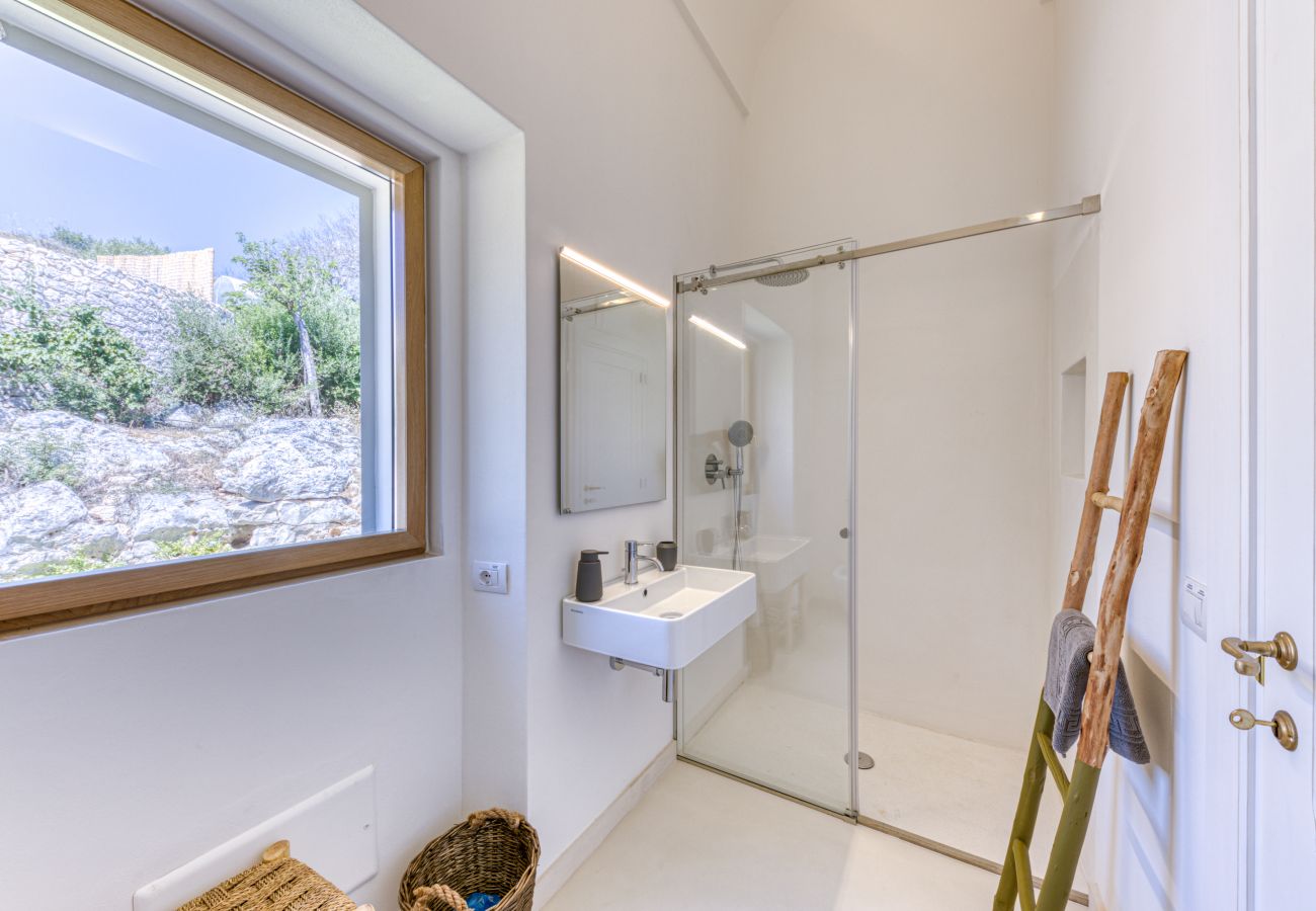 Villa in Castro - Breathtaking high end villa w/spectacular sea view