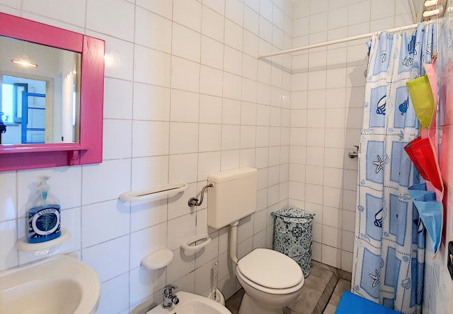 House in Corsano - Sea access & hot outdoor whirlpool at stone villa House in Corsano - Sea access & hot outdoor whirlpool at stone villa