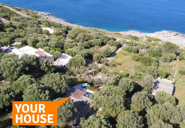 House in Corsano - Sea access & hot outdoor whirlpool at stone villa House in Corsano - Sea access & hot outdoor whirlpool at stone villa