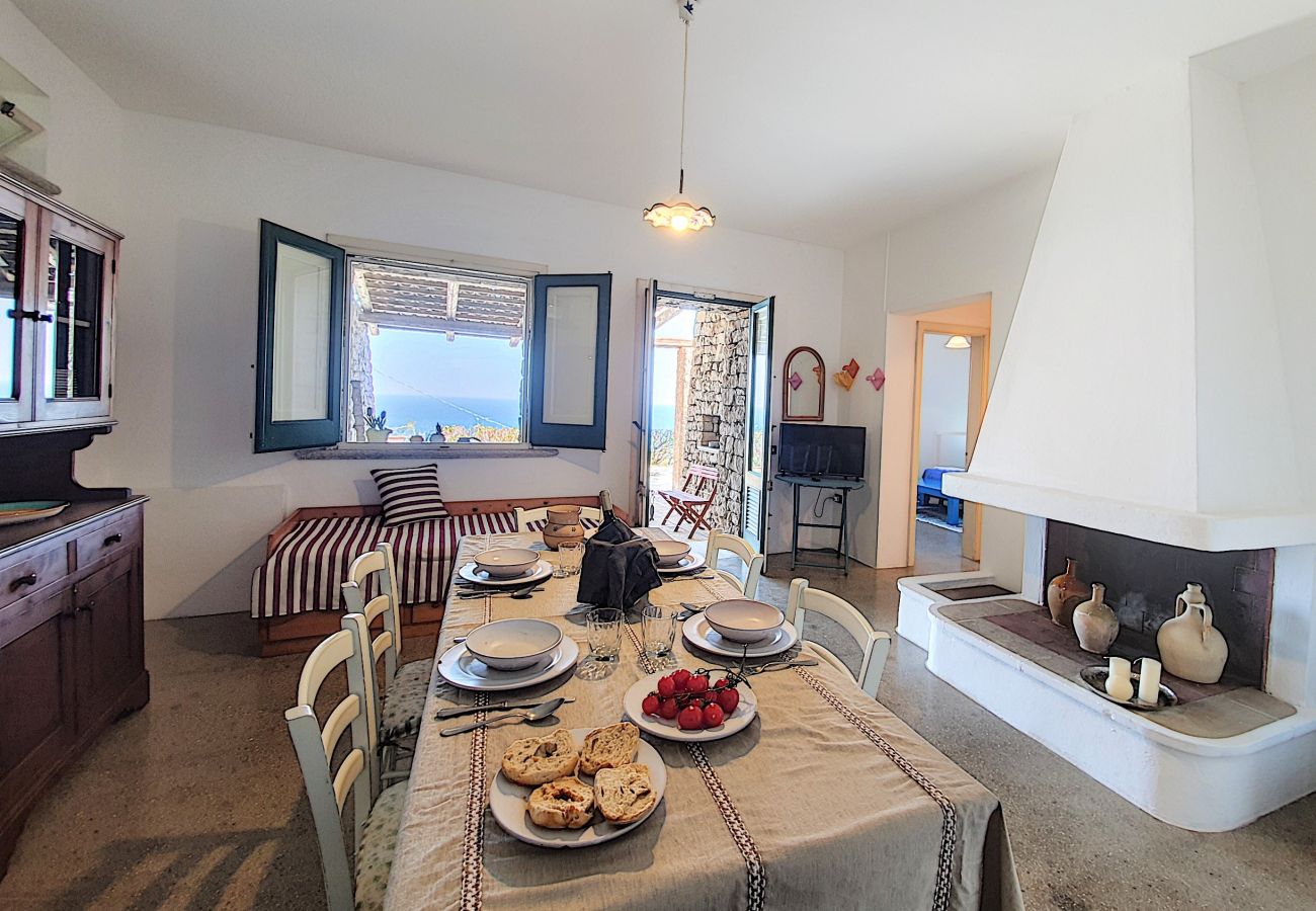 House in Corsano - Sea access & hot outdoor whirlpool at stone villa