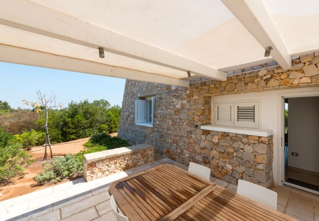 Villa in Torre Pali - Modern villa with plunge pool near the beaches Villa in Torre Pali - Modern villa with plunge pool near the beaches