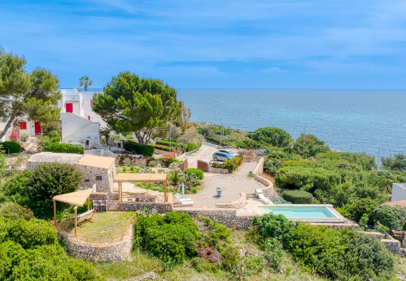 Villa in Torre Vado - Sunset view, infinity pool, little stone house