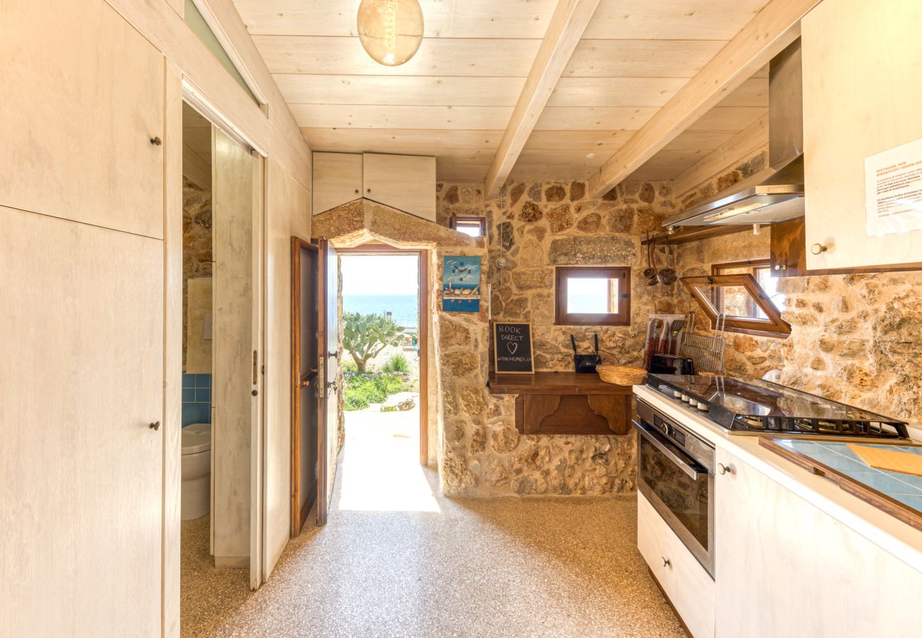 Villa in Torre Vado - Sunset view, infinity pool, little stone house