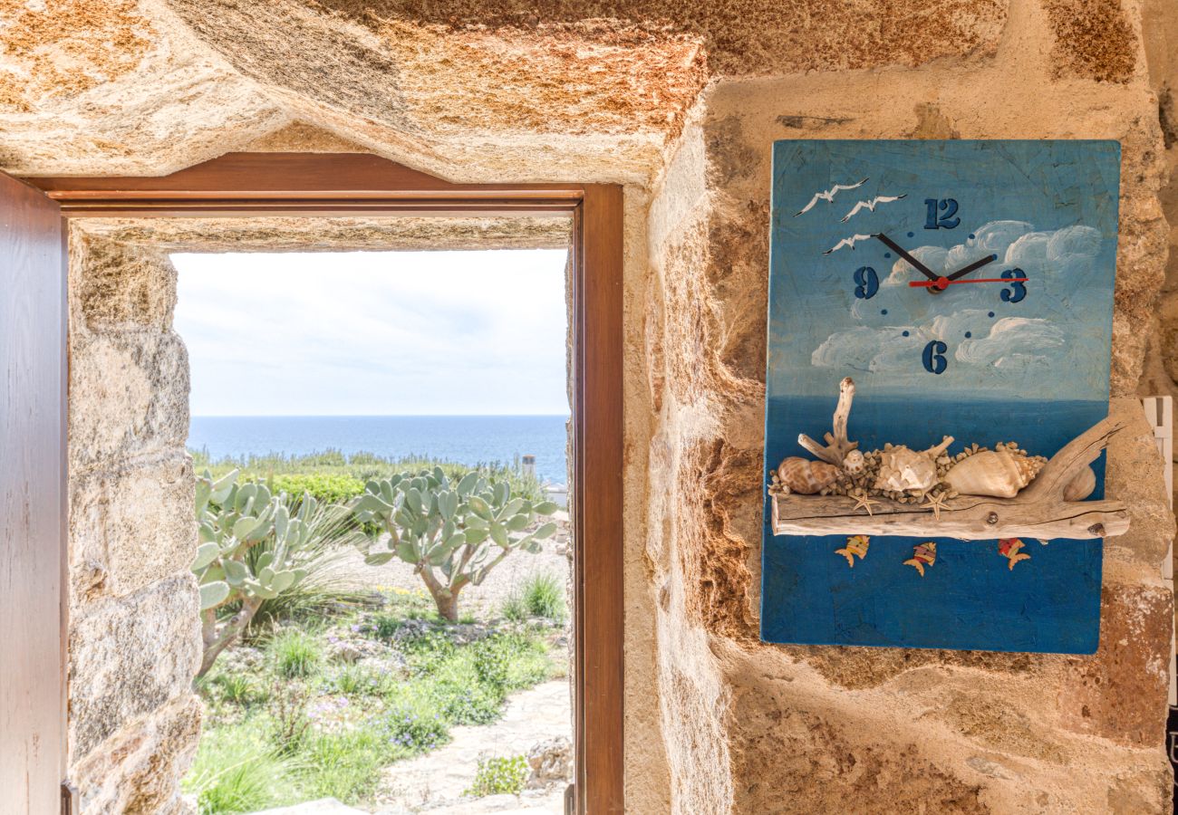 Villa in Torre Vado - Sunset view, infinity pool, little stone house