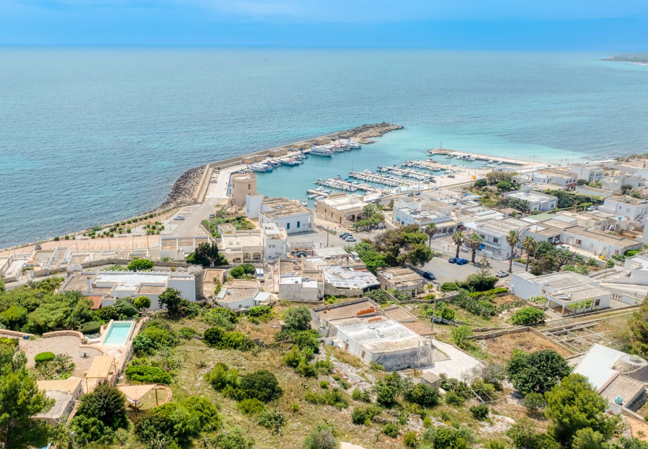 Villa in Torre Vado - Sunset view, infinity pool, little stone house