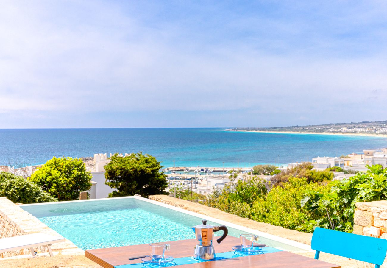 Villa in Torre Vado - Sunset view, infinity pool, little stone house