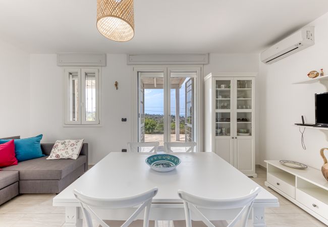 Villa in Pescoluse - Modern stone villa with pool and sea view Villa in Pescoluse - Modern stone villa with pool and sea view