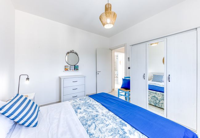 Villa in Pescoluse - Modern stone villa with pool and sea view Villa in Pescoluse - Modern stone villa with pool and sea view