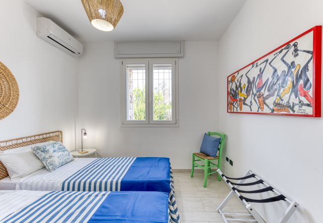 Villa in Pescoluse - Modern stone villa with pool and sea view Villa in Pescoluse - Modern stone villa with pool and sea view