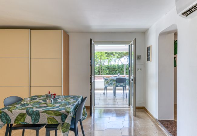 Villa in Pescoluse - Quiet country house with sea view and garden Villa in Pescoluse - Quiet country house with sea view and garden