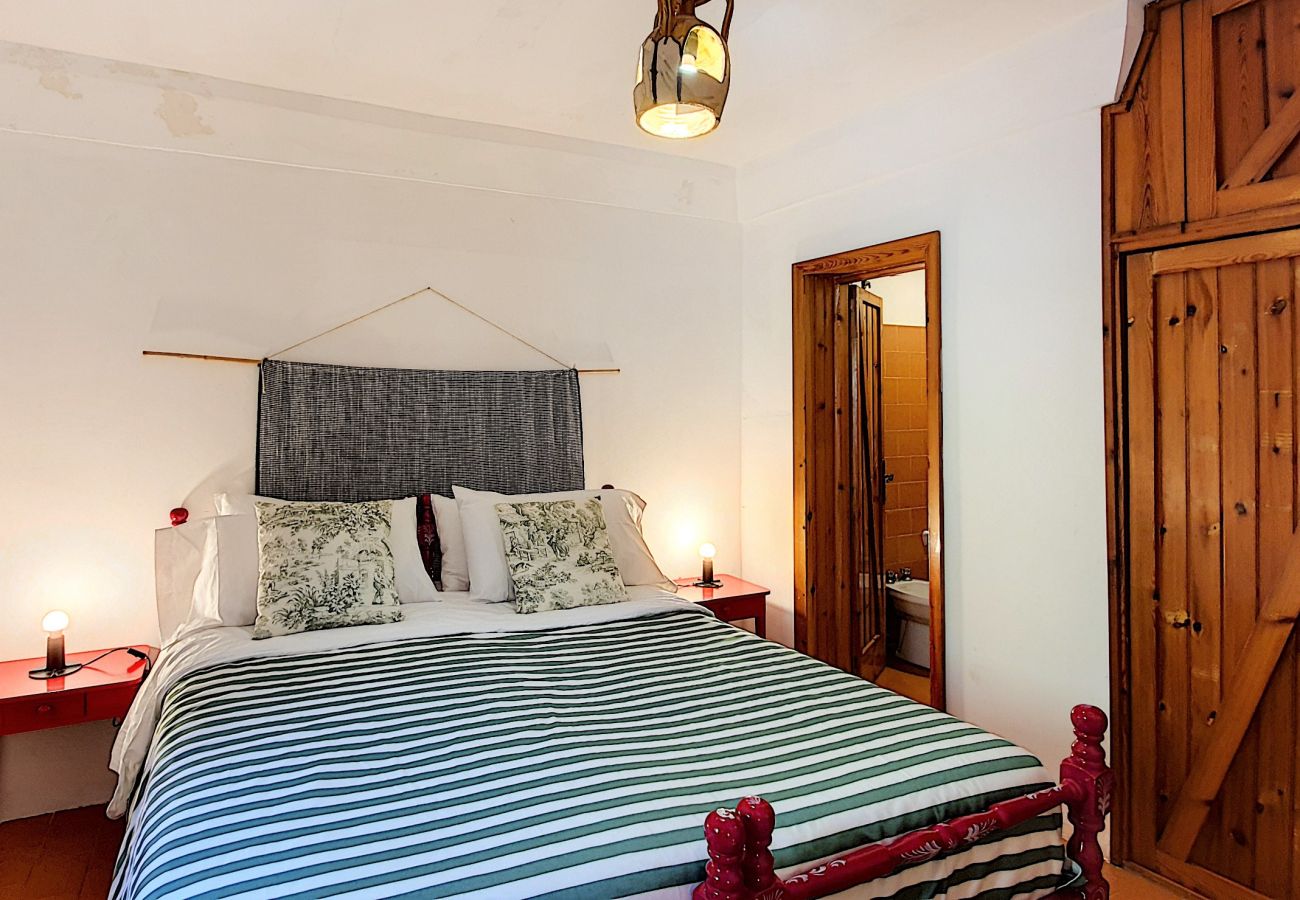 Trullo in Castro - Charming stone trullo with sea access (house F)