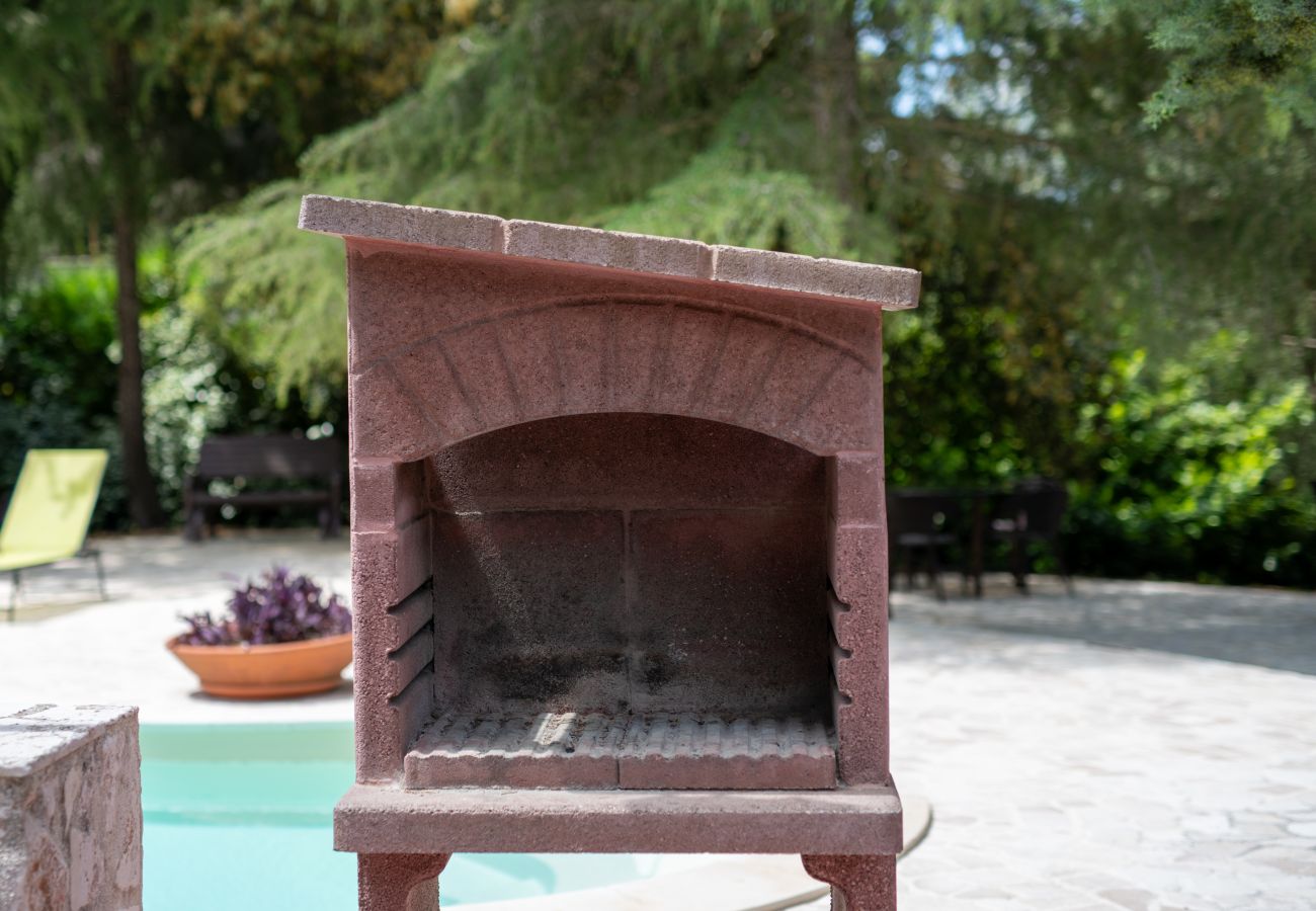 Villa in Fasano - Charming country house with heated pool & park