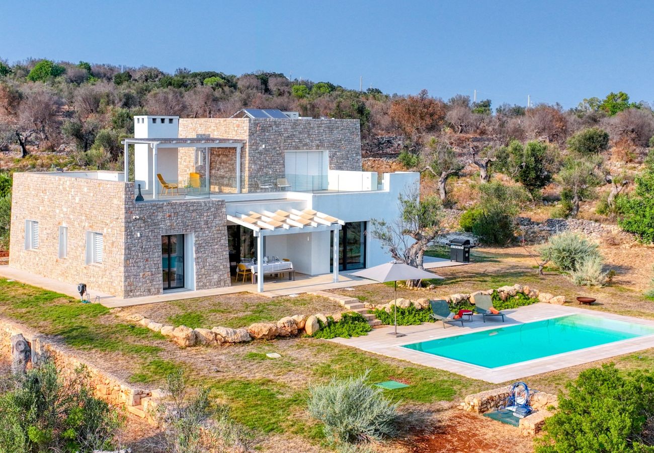 Villa in Leuca - Fabulous modern villa on 3 levels, pool & sea view