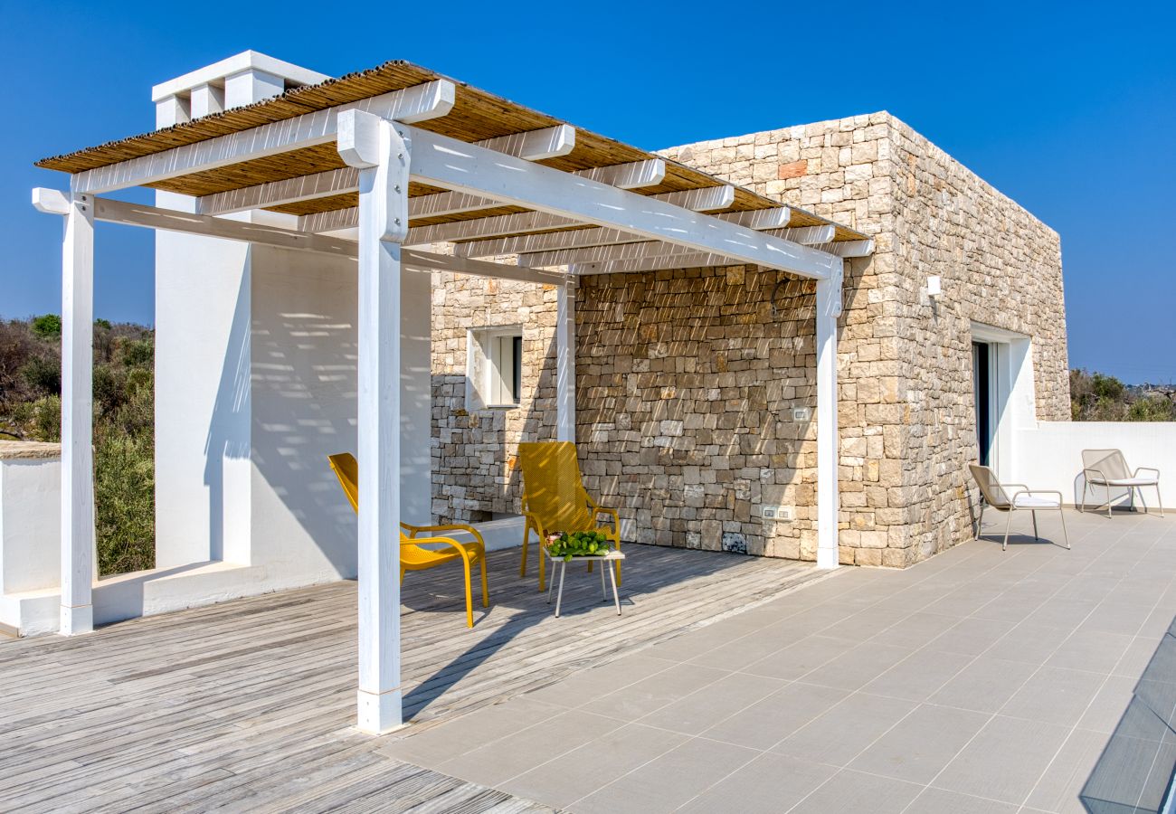 Villa in Leuca - Fabulous modern villa on 3 levels, pool & sea view