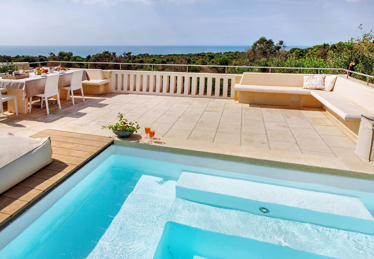 Villa in Leuca - Modern 2-unit villa with heated pool and seaview