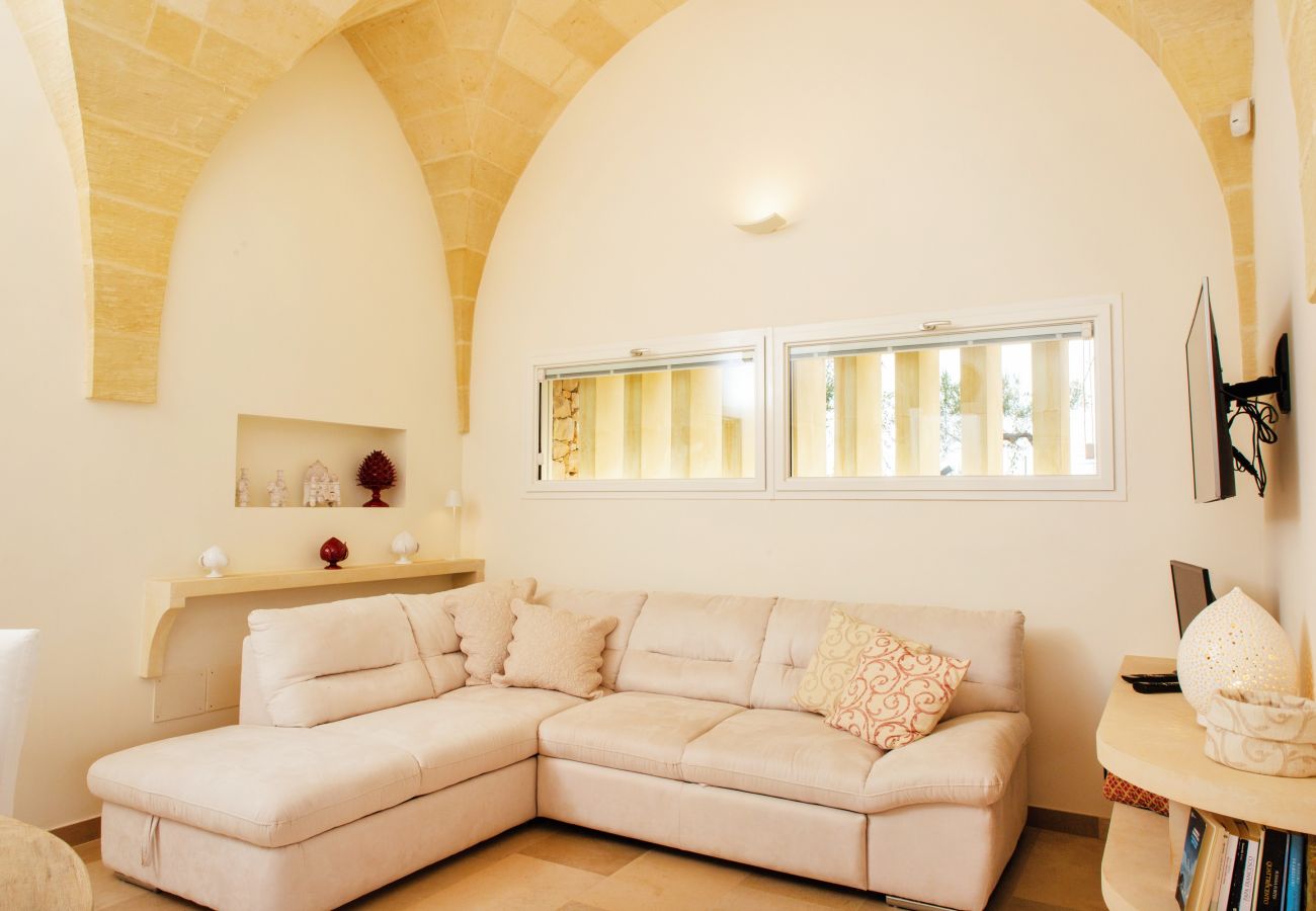 Villa in Leuca - Modern 2-unit villa with heated pool and seaview
