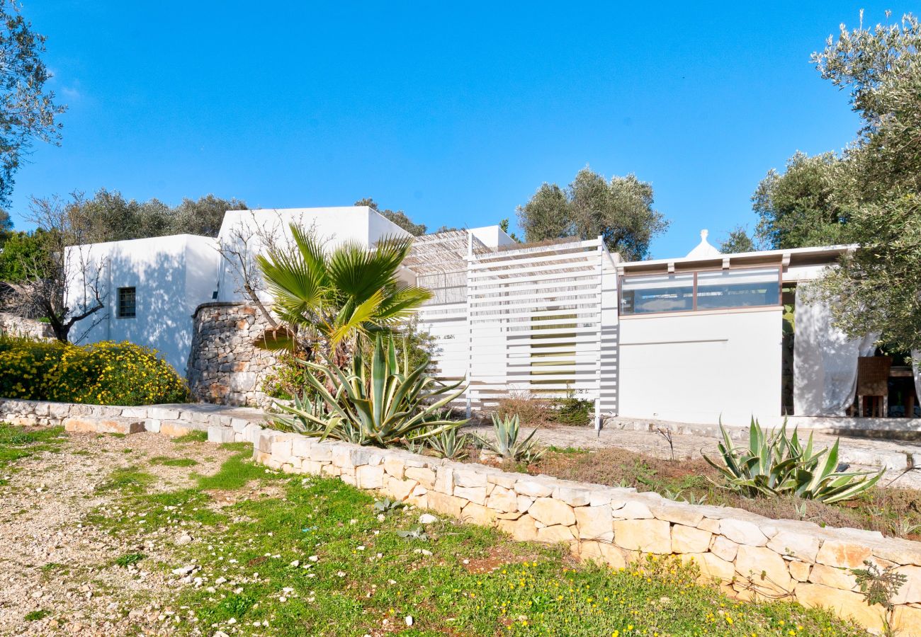 Villa in Ostuni - Cozy country house with little pool & garden