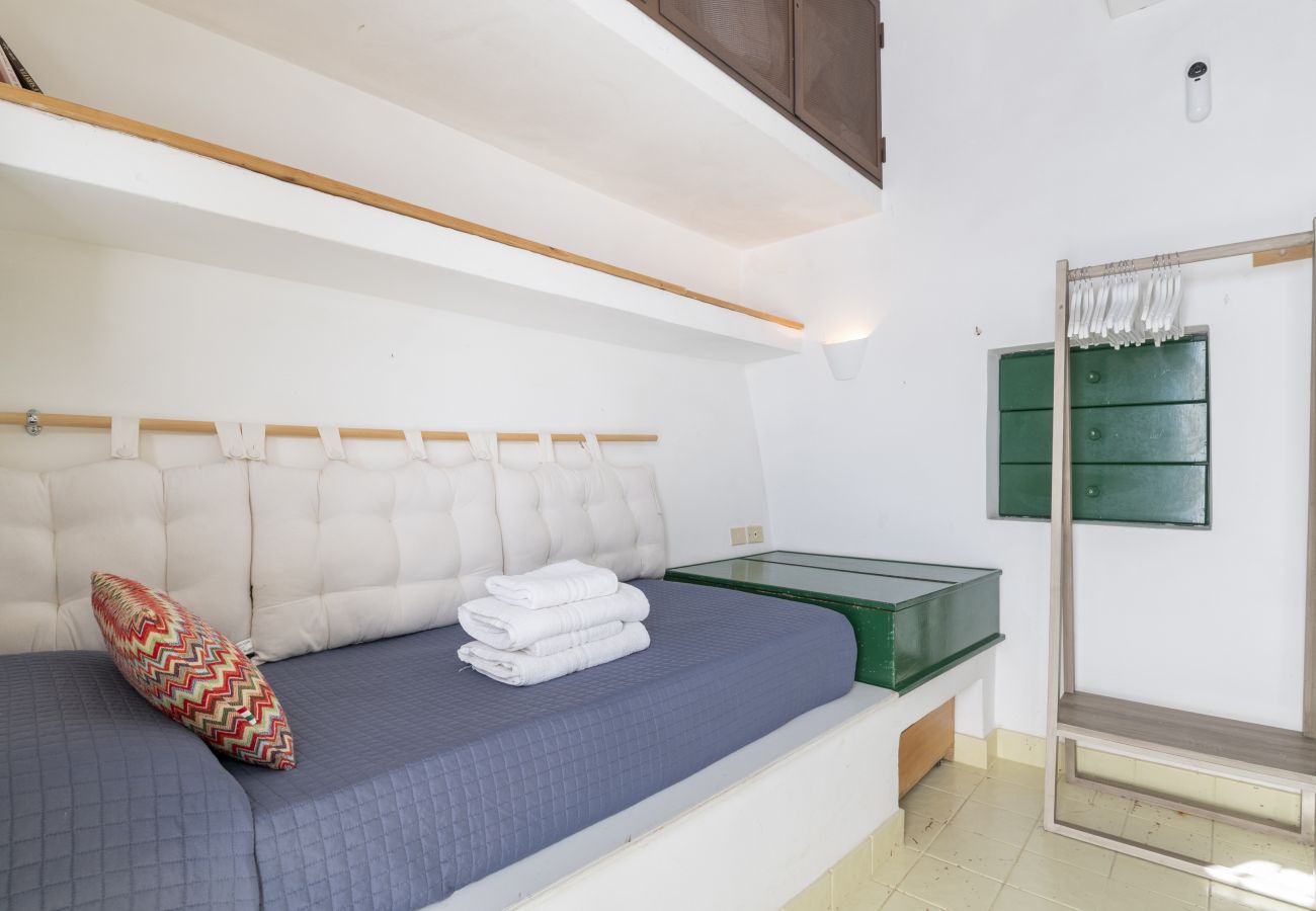 Trullo in Ostuni - Intimate trullo with little pool and garden