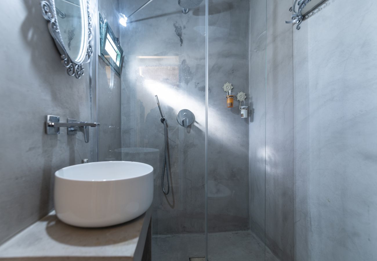 Trullo in Ostuni - Intimate trullo with little pool and garden