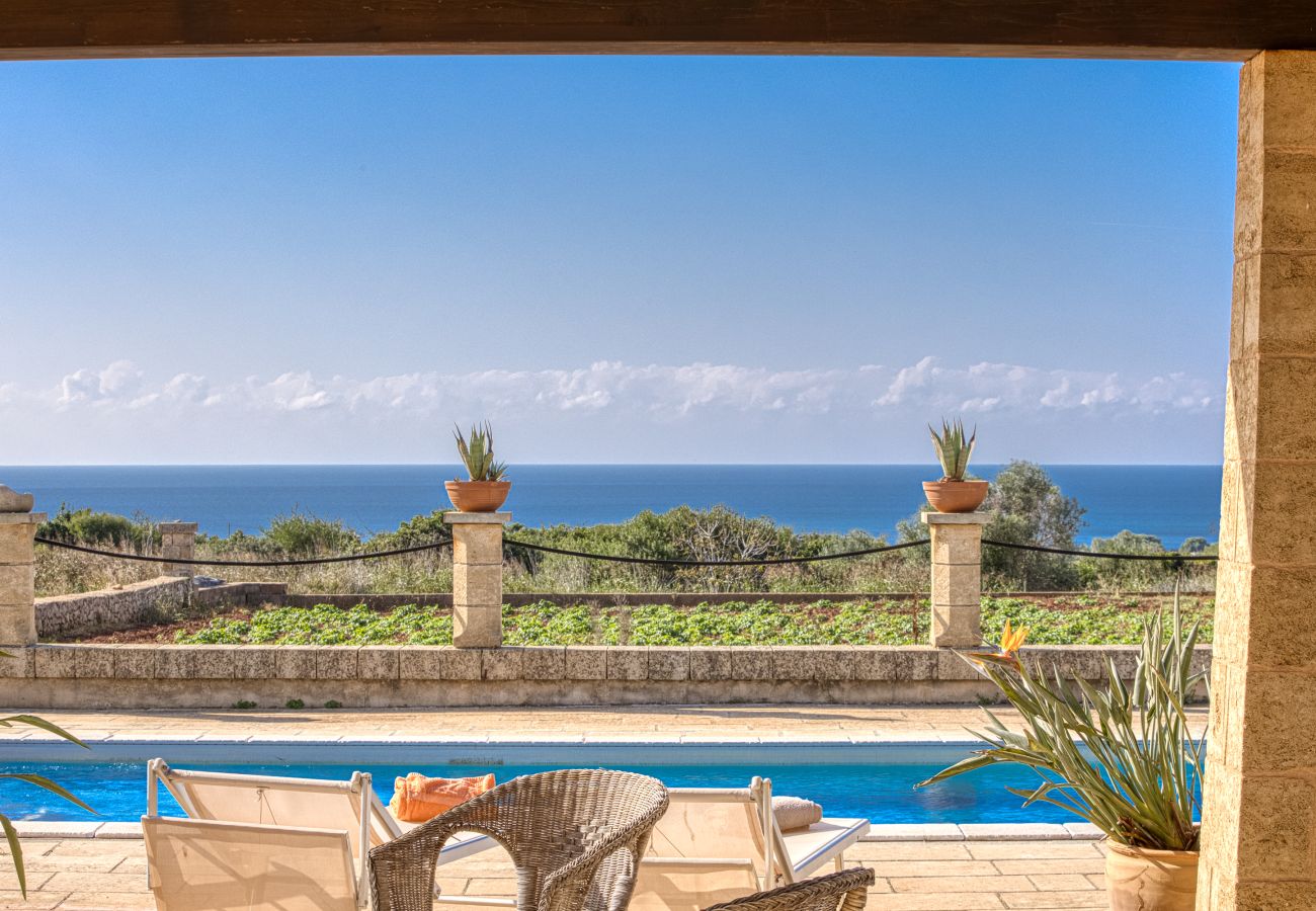 Villa in Torre Pali - Villa with pool, 2km from sandy beaches