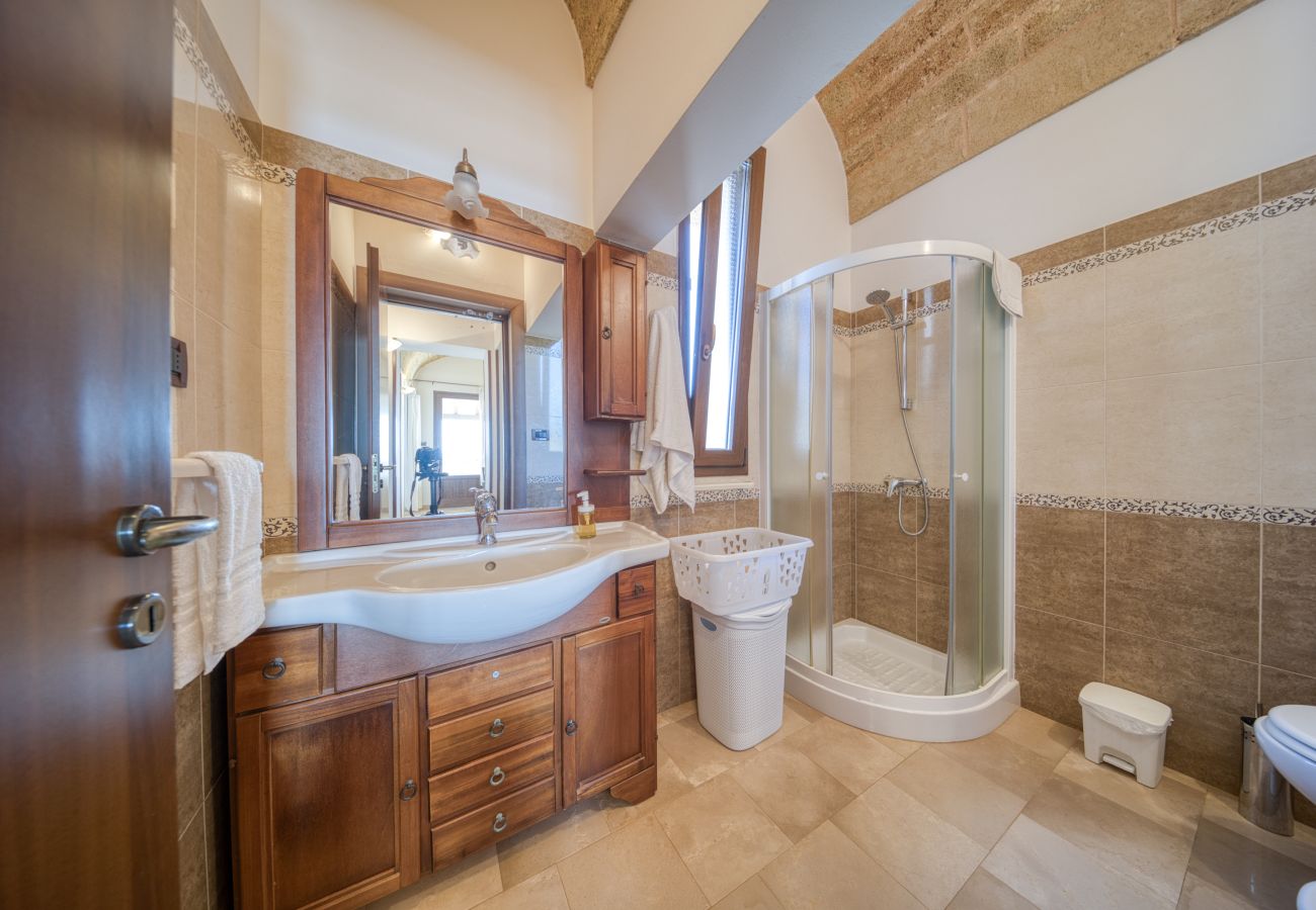 Villa in Torre Pali - Villa with pool, 2km from sandy beaches