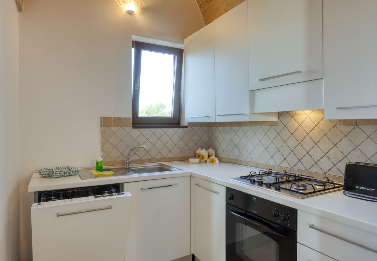 Villa in Torre Pali - Villa with pool, 2km from sandy beaches